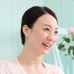 女性の横顔