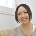 笑顔の女性