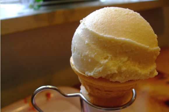安心安全で美味しいと話題！秋川牧園のアイスクリームの素材の味が活きているワケ